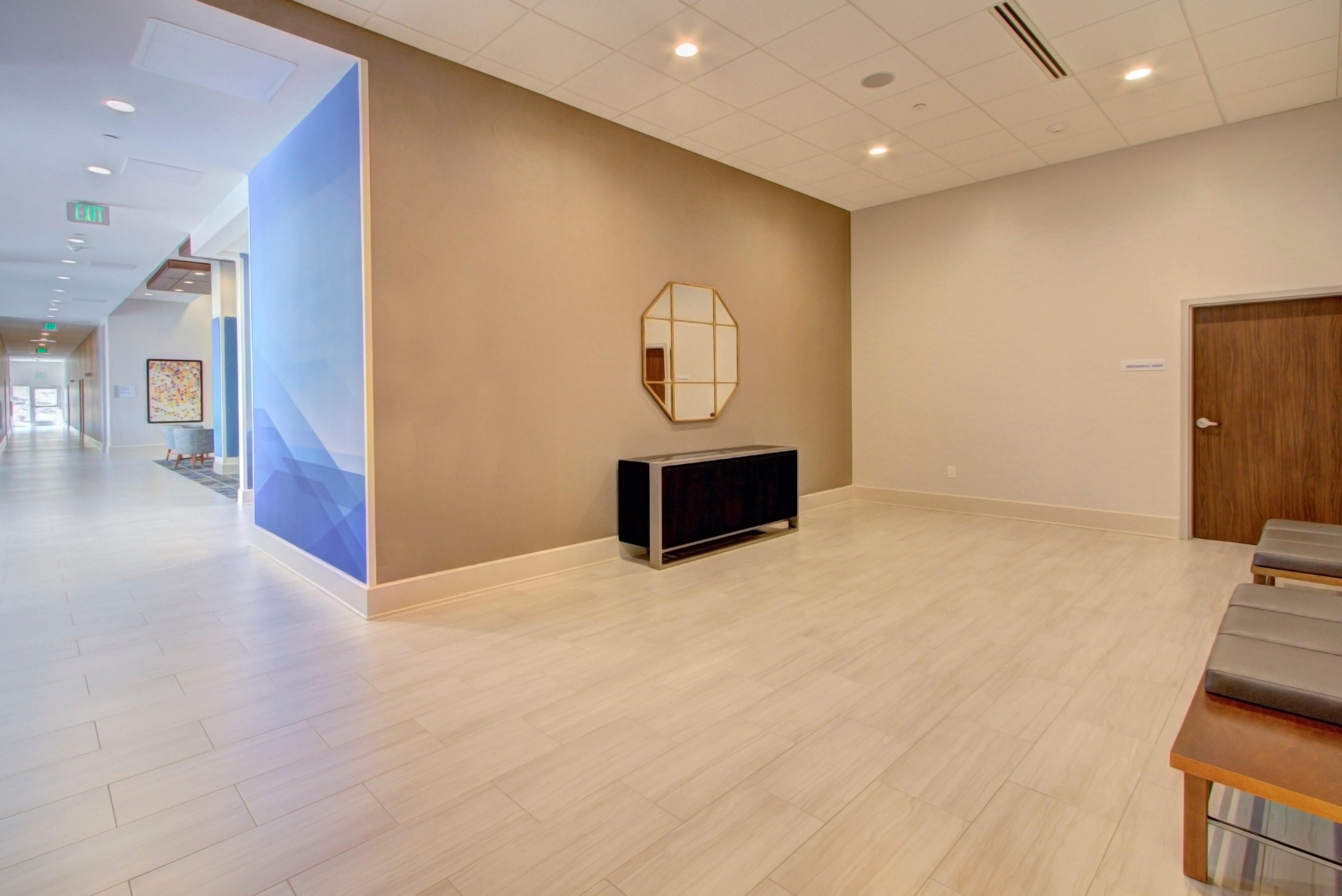 Express & Charlotte Southwest By Ihg